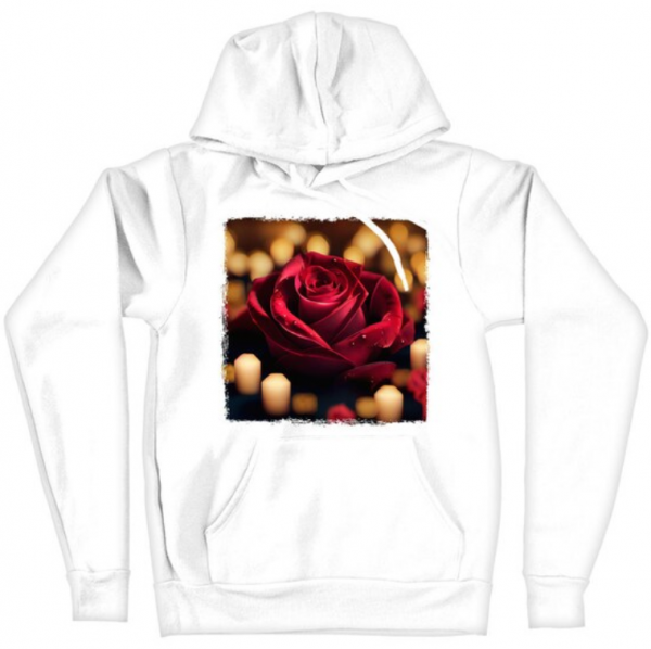 Hoodie dengan desain floral yang romantis